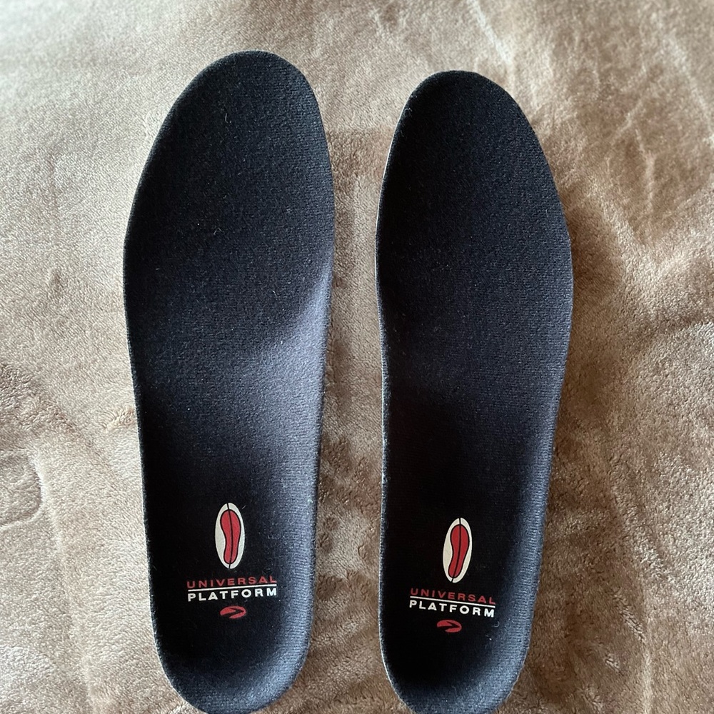 Total support replacement insoles